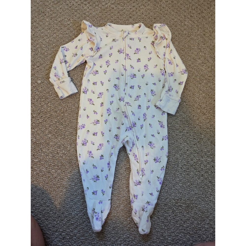 Old navy baby girl sleeper 6-9 mos